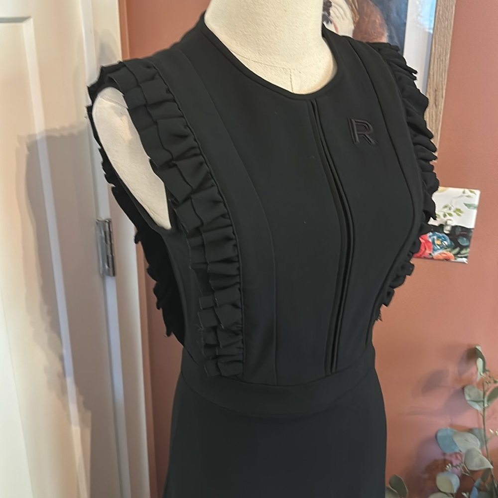 Rochas black ruffles detail fit & flare back zipper sleeveless 10 midi dress - Picture 2 of 16